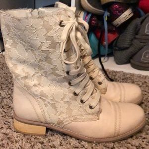 Lace white boots